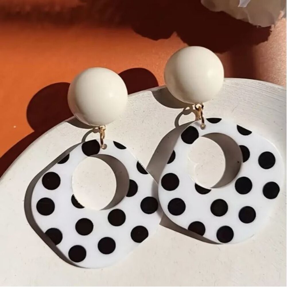 NEW Retro 80's MOD Black and White Polka Dot Drop Statement Earrings